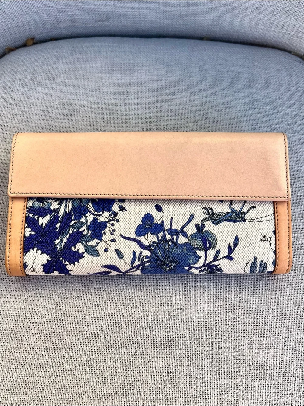 Gucci Blue/Beige Floral Flora Print Canvas and Leather Wave Continental Wallet - Picture 2 of 7